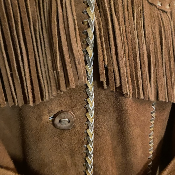 Gorgeous Suede Jacket with Fringe Size Large - Picture 4 of 13